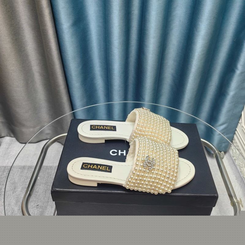 Ch*el slippers